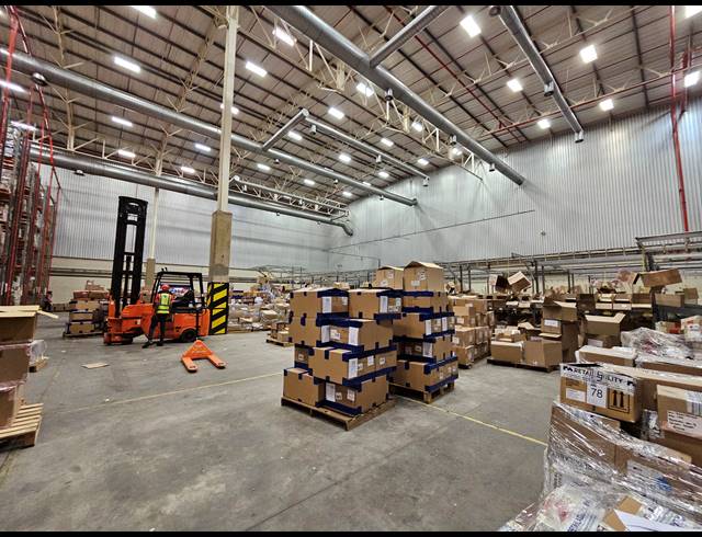 8,459M² WAREHOUSE TO LET IN RIVERHORSE VALLEY